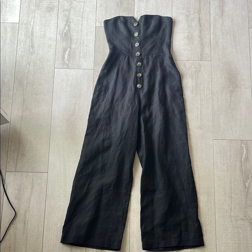 REFORMATION BLACK LINEN STRAPLESS JUMPSUIT FLAWLESS NEVER WORN SIZE 0 CLASSIC